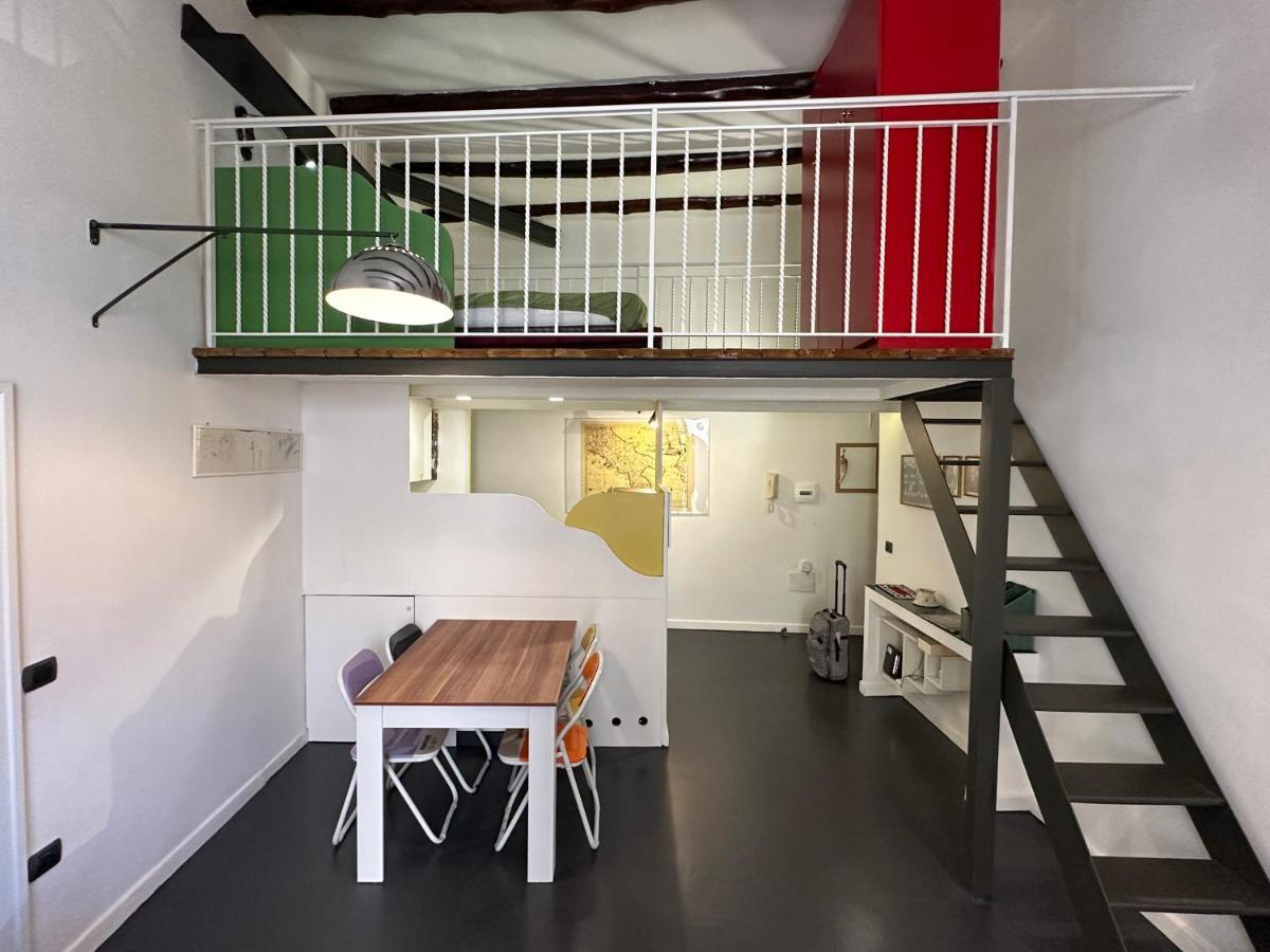 Santa Chiara Apartment *