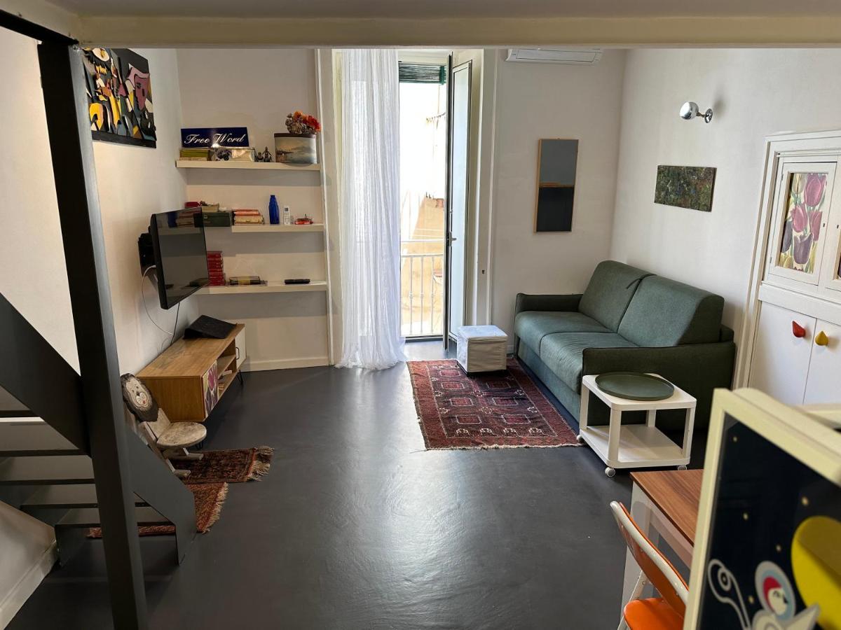 Santa Chiara Apartment